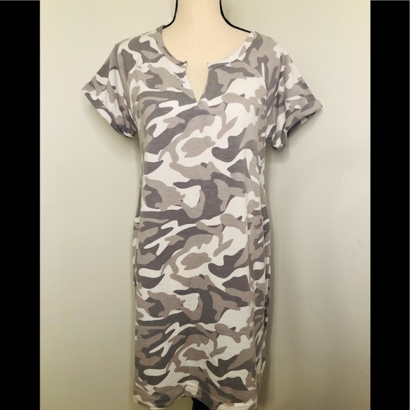 Cable & Gauge camo mini skirt - Picture 1 of 9